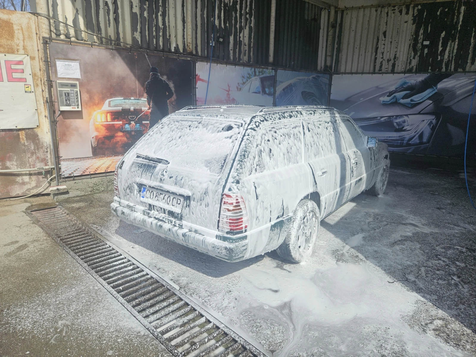 Mercedes-Benz E 200, снимка 7 - Автомобили и джипове - 53785612