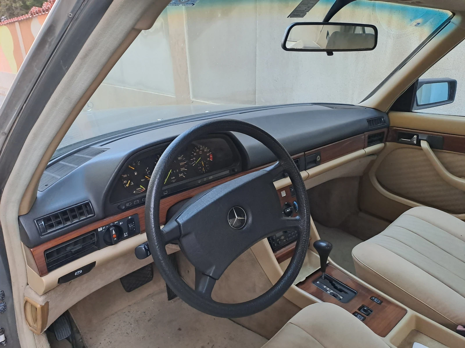 Mercedes-Benz 126 300SE, снимка 5 - Автомобили и джипове - 53824581
