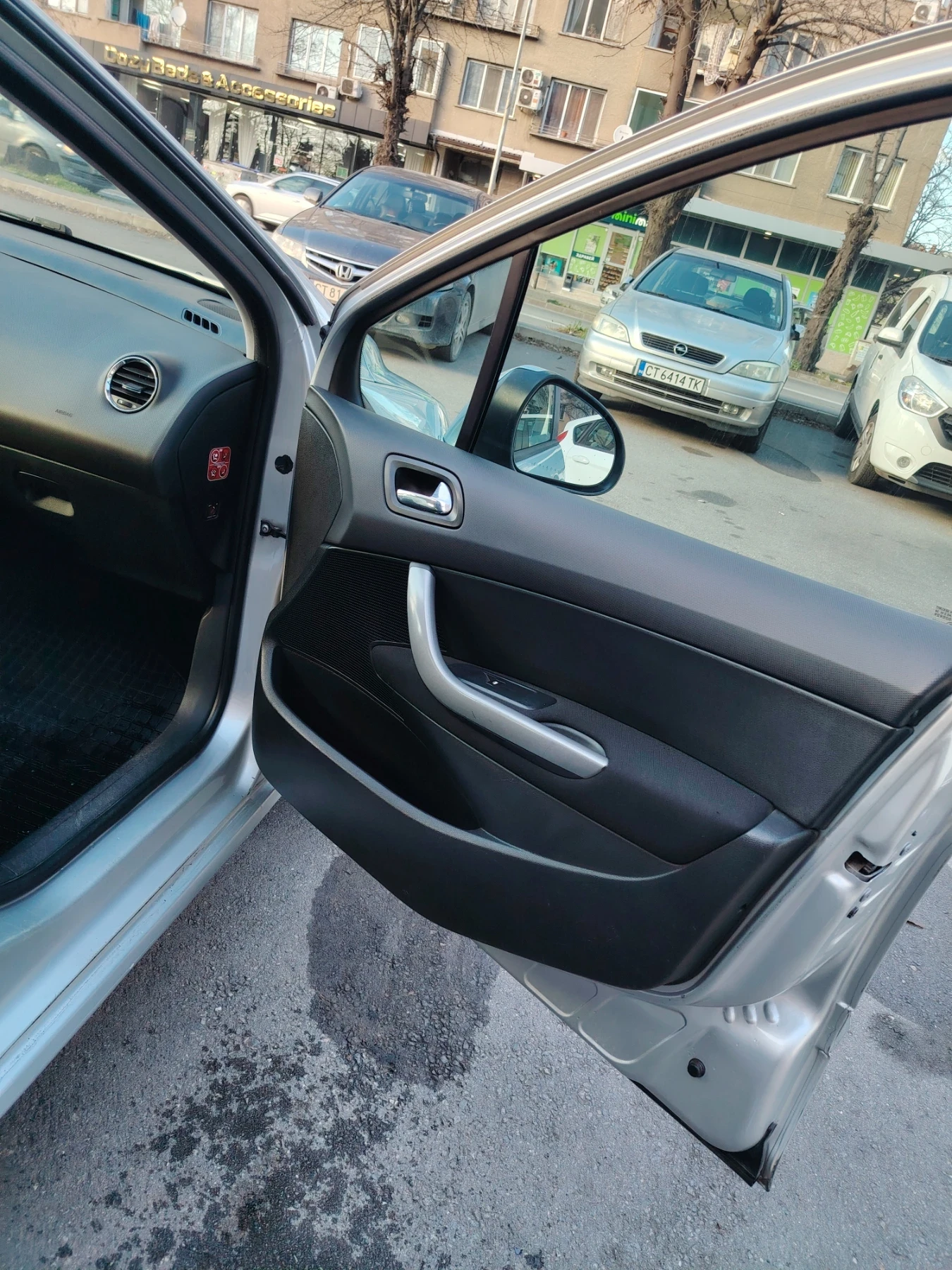 Peugeot 308 1.6 Hdi ПАНОРАМА, снимка 8 - Автомобили и джипове - 54388540