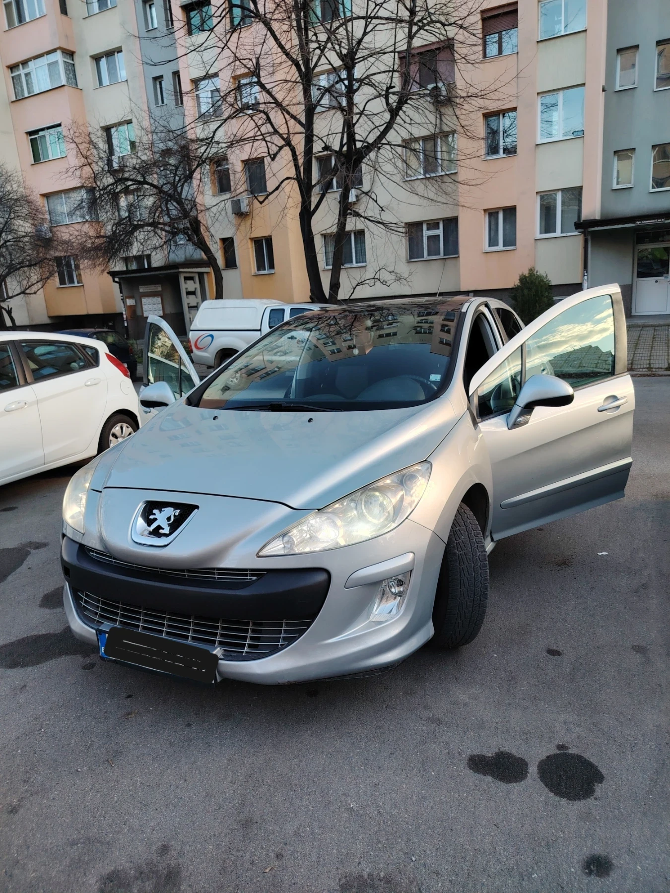 Peugeot 308 1.6 Hdi ПАНОРАМА, снимка 3 - Автомобили и джипове - 54388540
