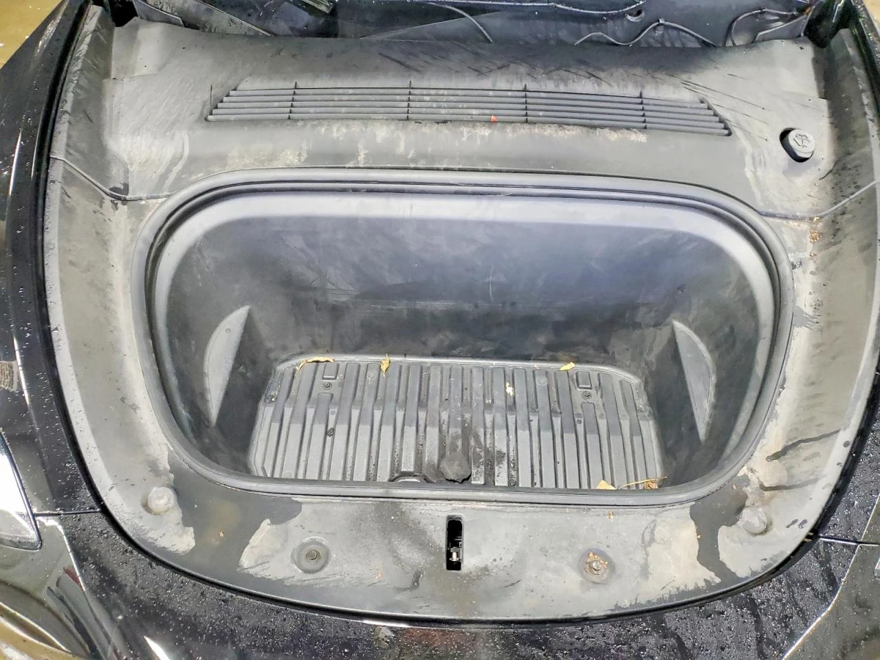 Tesla Model Y, снимка 11 - Автомобили и джипове - 54624077