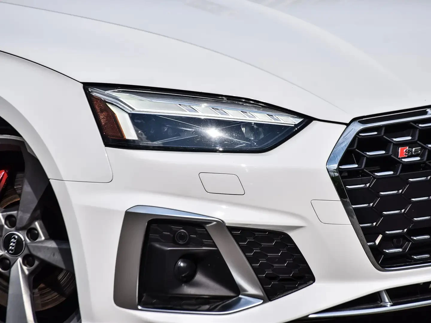 Audi S5 Technik * 360 * Carbon * АвтоКредит * (ЦЕНА ДО БГ), снимка 5 - Автомобили и джипове - 55122932