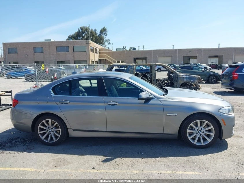 BMW 535 3.0L I-6 DI, DOHC, VVT, TURBO, 300HP* CARFAX* ВИДЕ, снимка 12 - Автомобили и джипове - 55237018