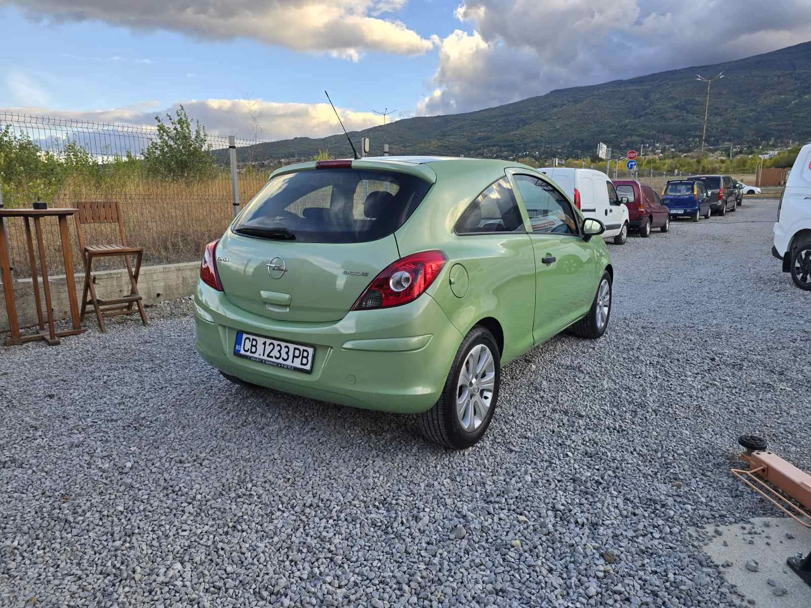 Opel Corsa 1.0i LED, снимка 3 - Автомобили и джипове - 56200635