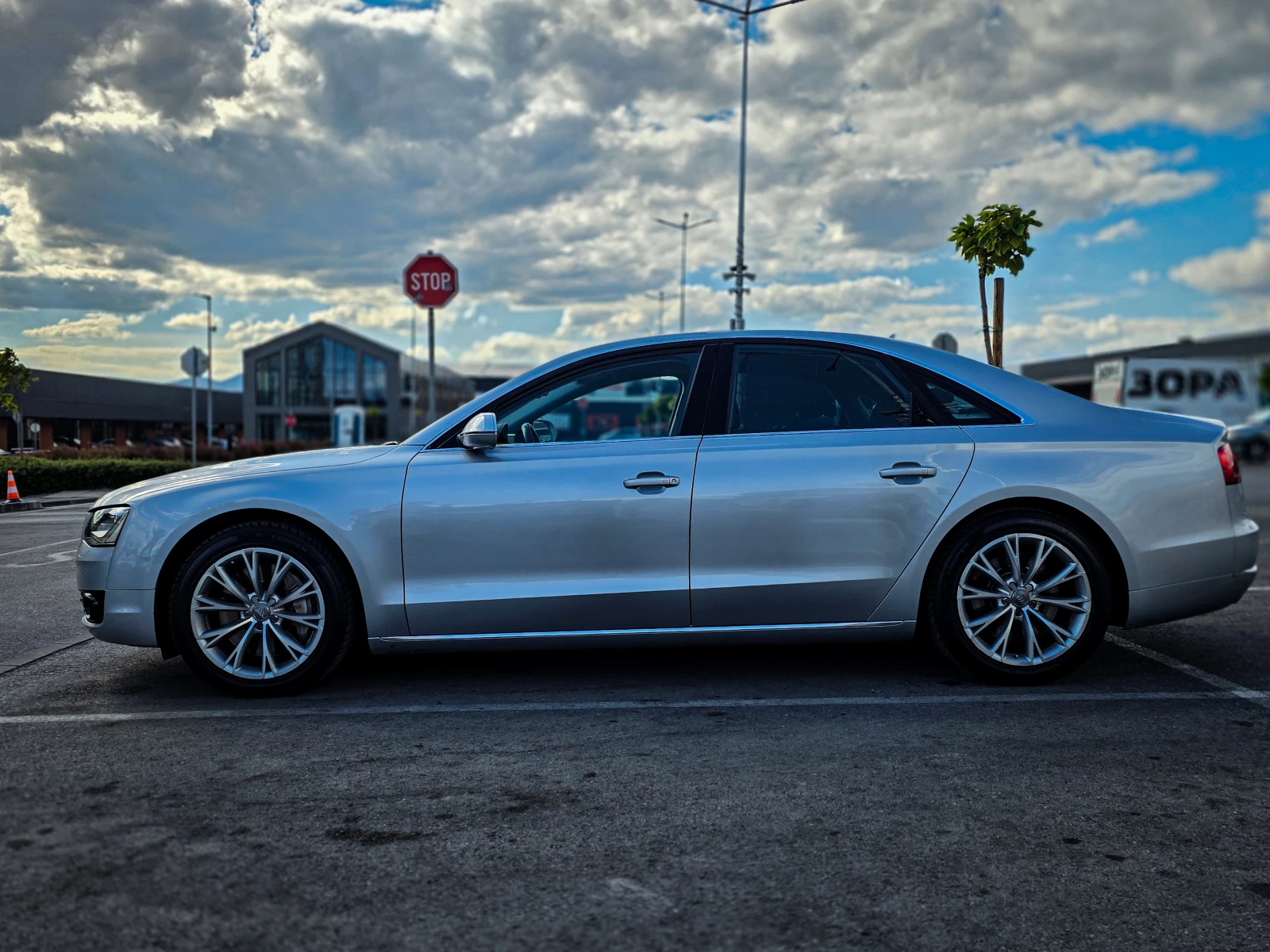 Audi A8 V8 4.2TDI / 115K KM., снимка 6 - Автомобили и джипове - 56230796