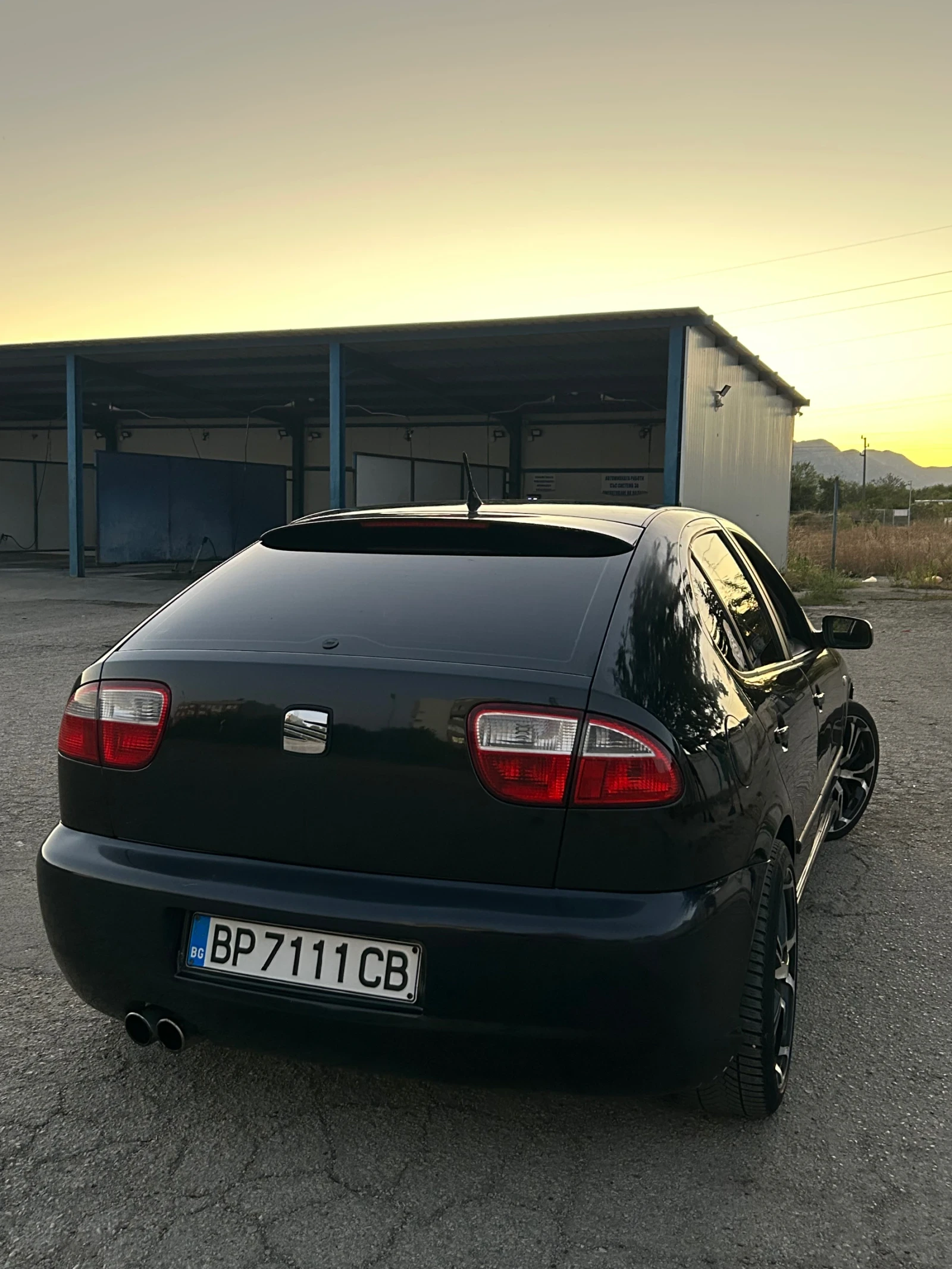 Seat Leon, снимка 4 - Автомобили и джипове - 56249189