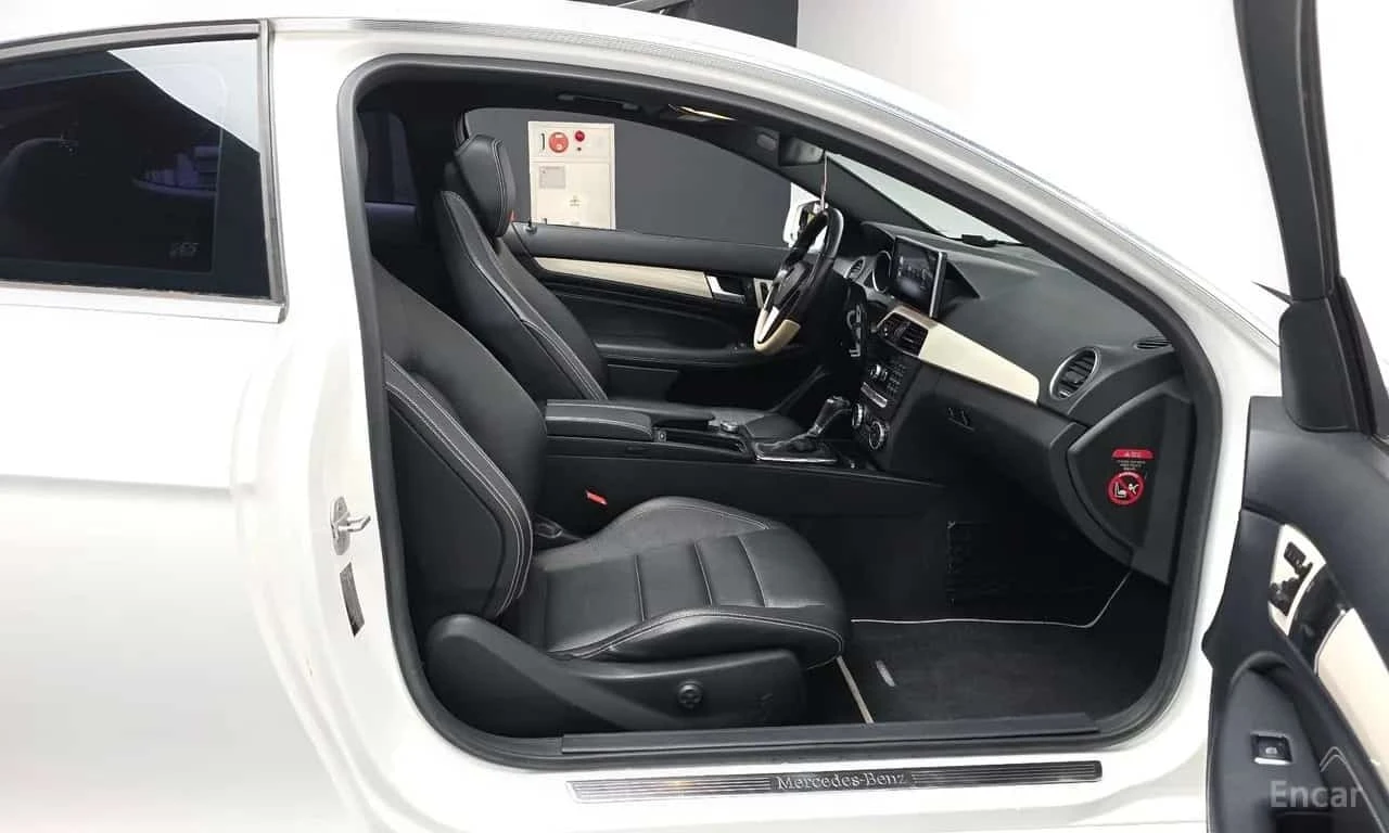 Mercedes-Benz C 220 * C220 CDI Coupe * ФИНАНСИРАНЕ, снимка 11 - Автомобили и джипове - 56276126