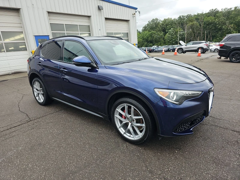 Alfa Romeo Stelvio TiSport* Camera* Pano* Memory* , снимка 1 - Автомобили и джипове - 47183676