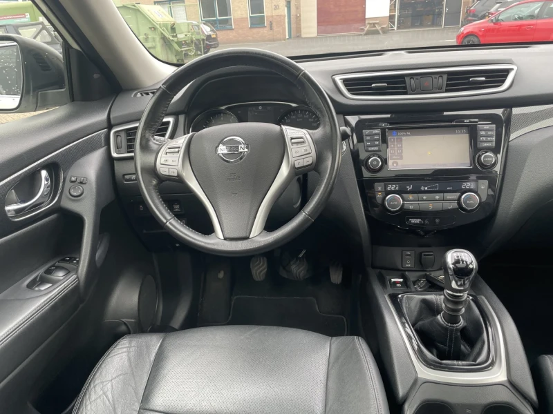 Nissan X-trail 1.6 TEKNA, снимка 5 - Автомобили и джипове - 47344301