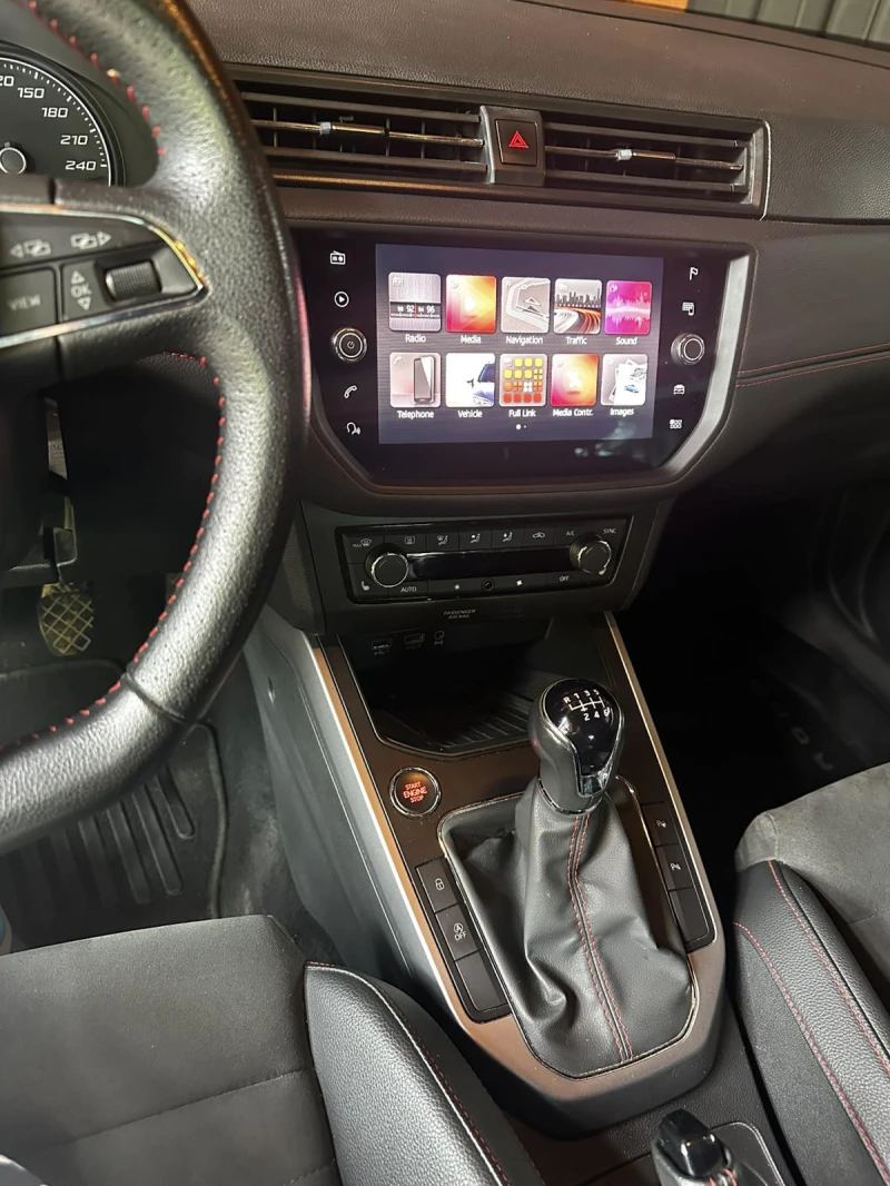 Seat Arona TGI, снимка 6 - Автомобили и джипове - 51709901