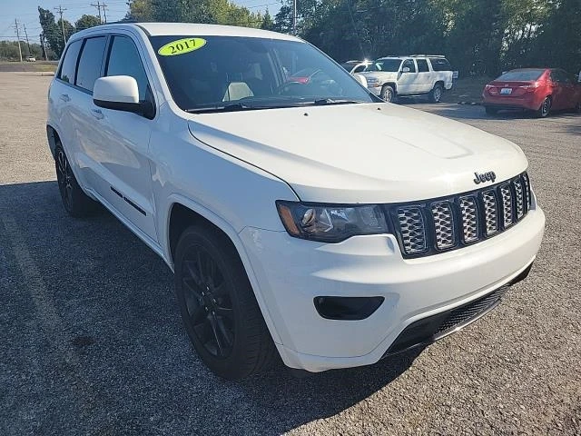 Jeep Grand cherokee Altitude 3.6 подгрев* ZF 8* CarPlay* камера* 4X4 , снимка 4 - Автомобили и джипове - 47238349