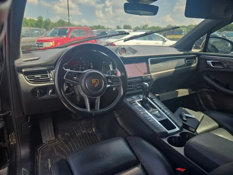 Porsche Macan, снимка 10 - Автомобили и джипове - 55112366