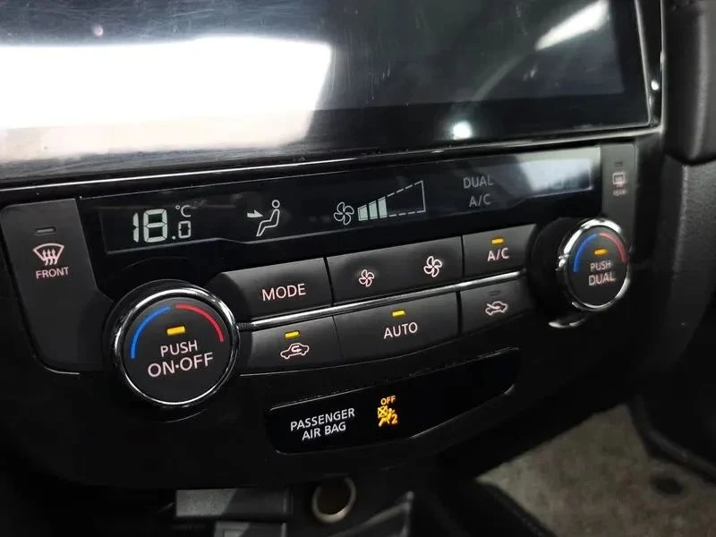 Nissan X-trail, снимка 15 - Автомобили и джипове - 56690372