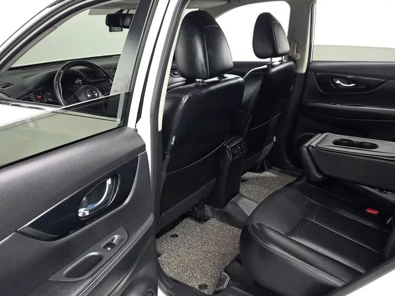 Nissan X-trail, снимка 12 - Автомобили и джипове - 56690372