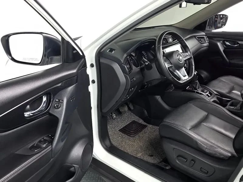 Nissan X-trail, снимка 10 - Автомобили и джипове - 56690372