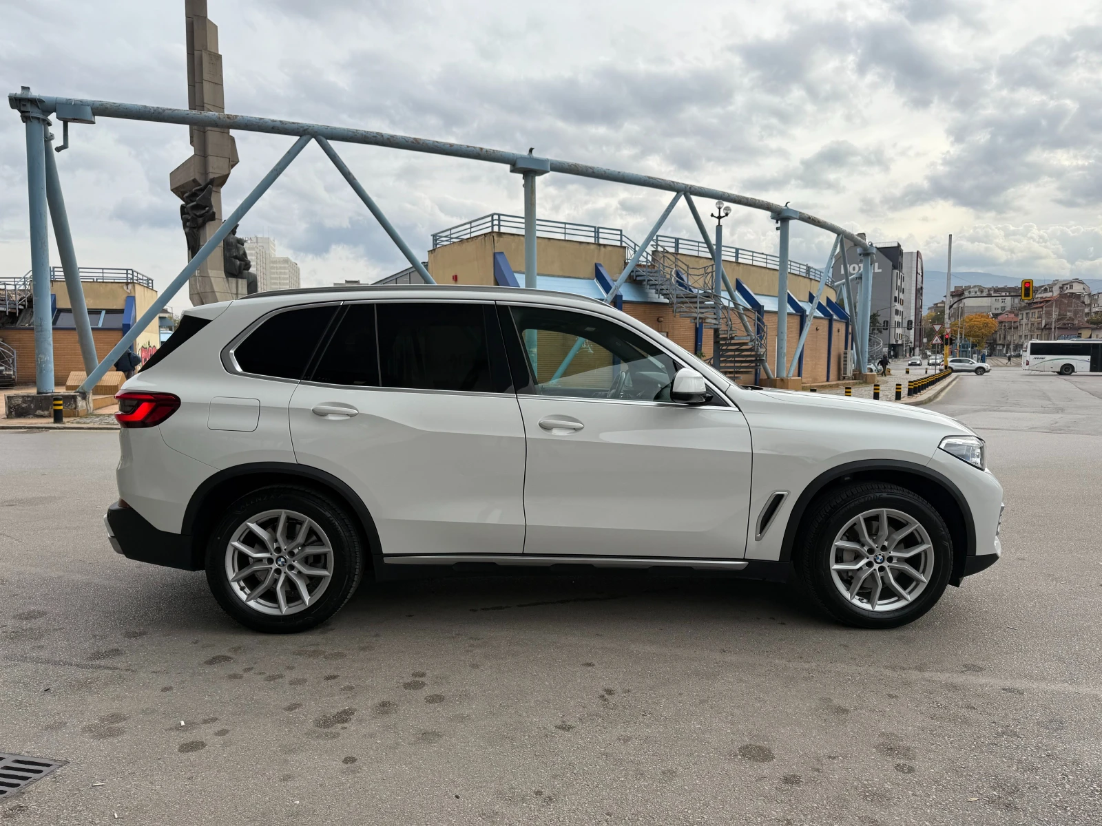 BMW X5 6 МЕСЕЦА ГАРАНЦИЯ/4.0i Всички Възможни Екстри!!!! - изображение 4