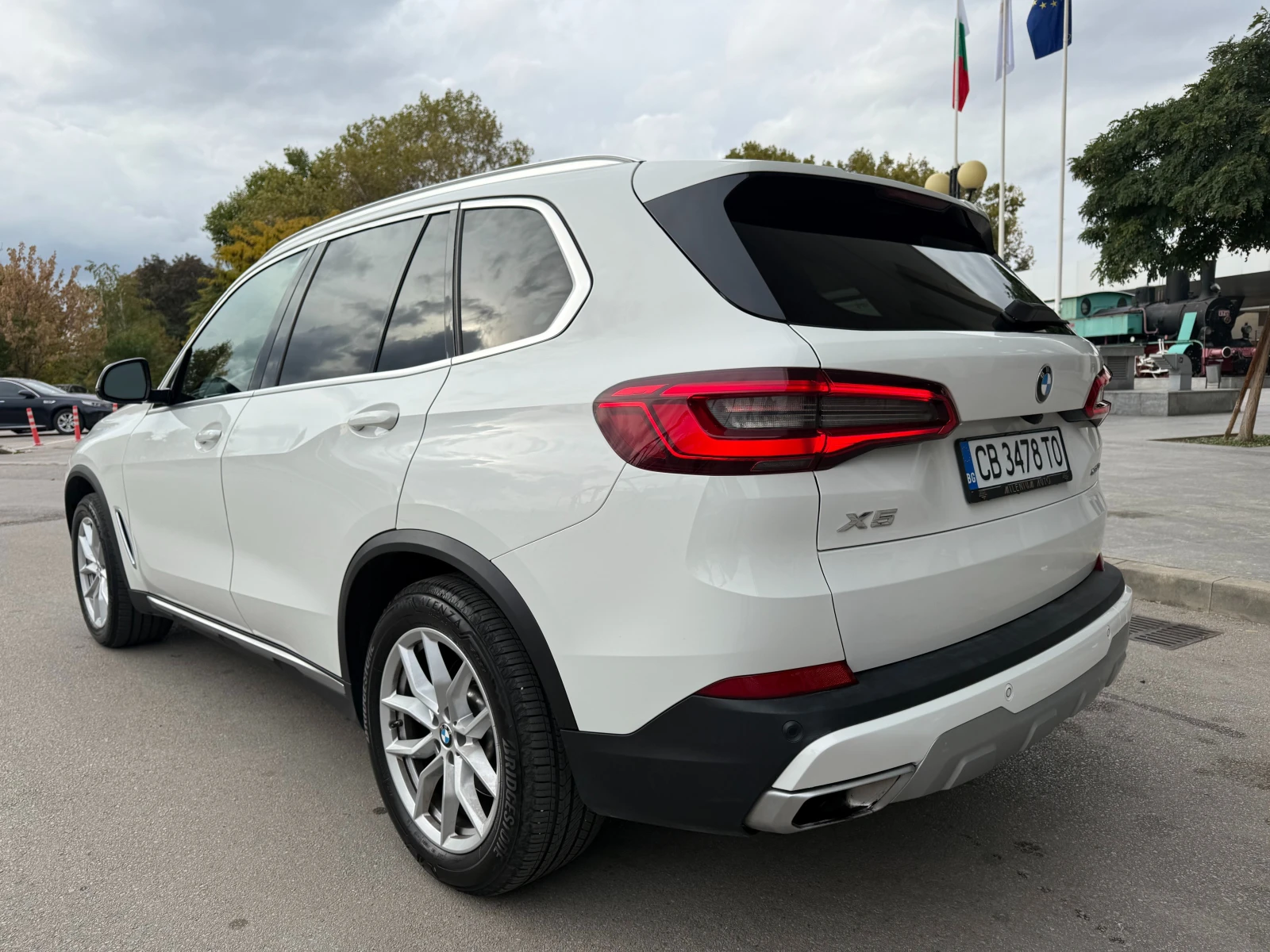BMW X5 6 МЕСЕЦА ГАРАНЦИЯ/4.0i Всички Възможни Екстри!!!! - изображение 2