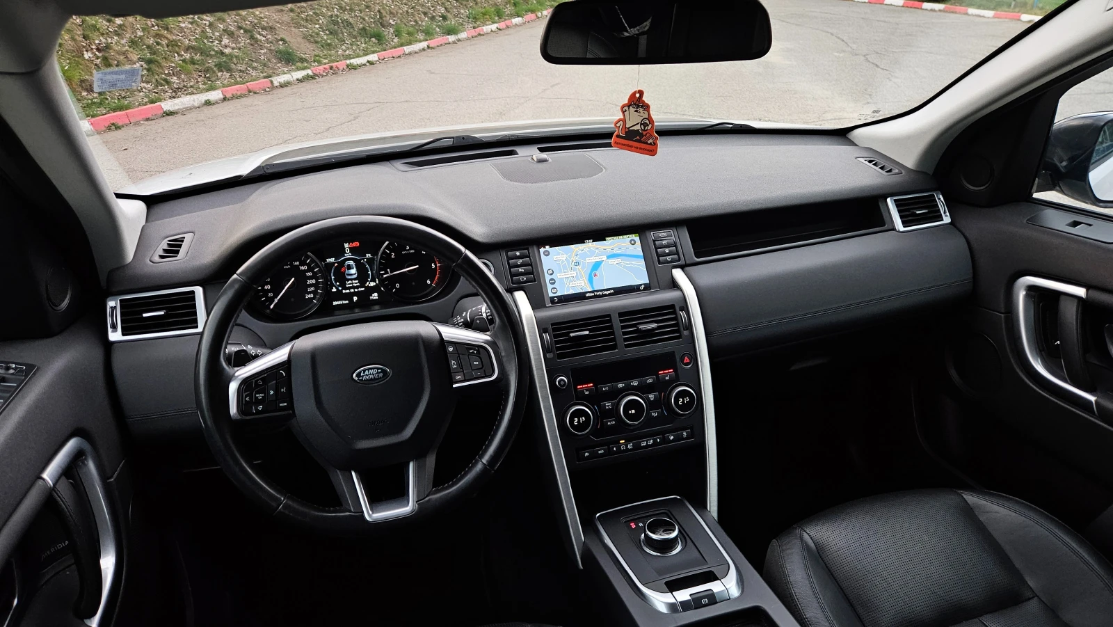 Land Rover Discovery Sport AVTOMAT/4X4/KOJA/FULL FULL, снимка 9 - Автомобили и джипове - 53929148