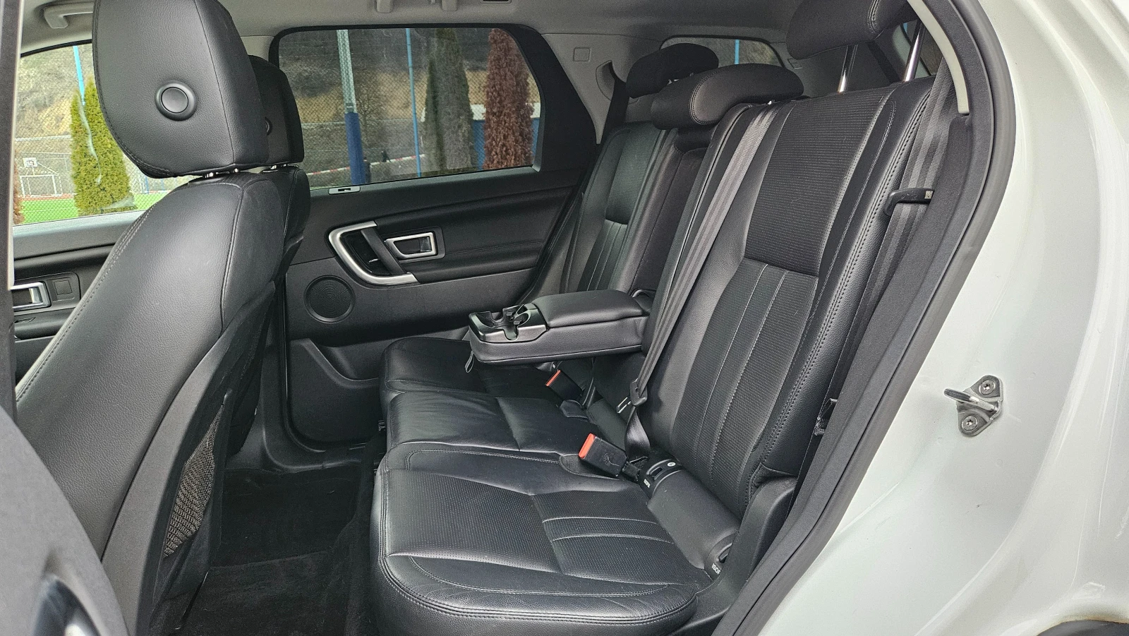 Land Rover Discovery Sport AVTOMAT/4X4/KOJA/FULL FULL, снимка 13 - Автомобили и джипове - 53929148