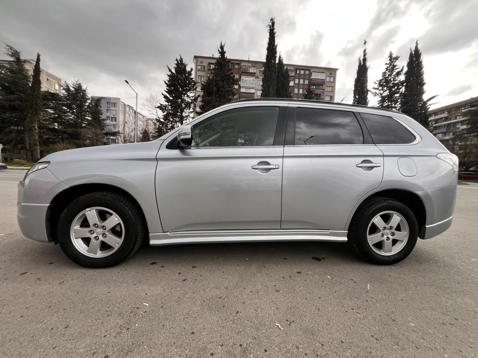 Mitsubishi Outlander 2, 2DID/4?4/AUTO/KEYLESS, снимка 4 - Автомобили и джипове - 54020449
