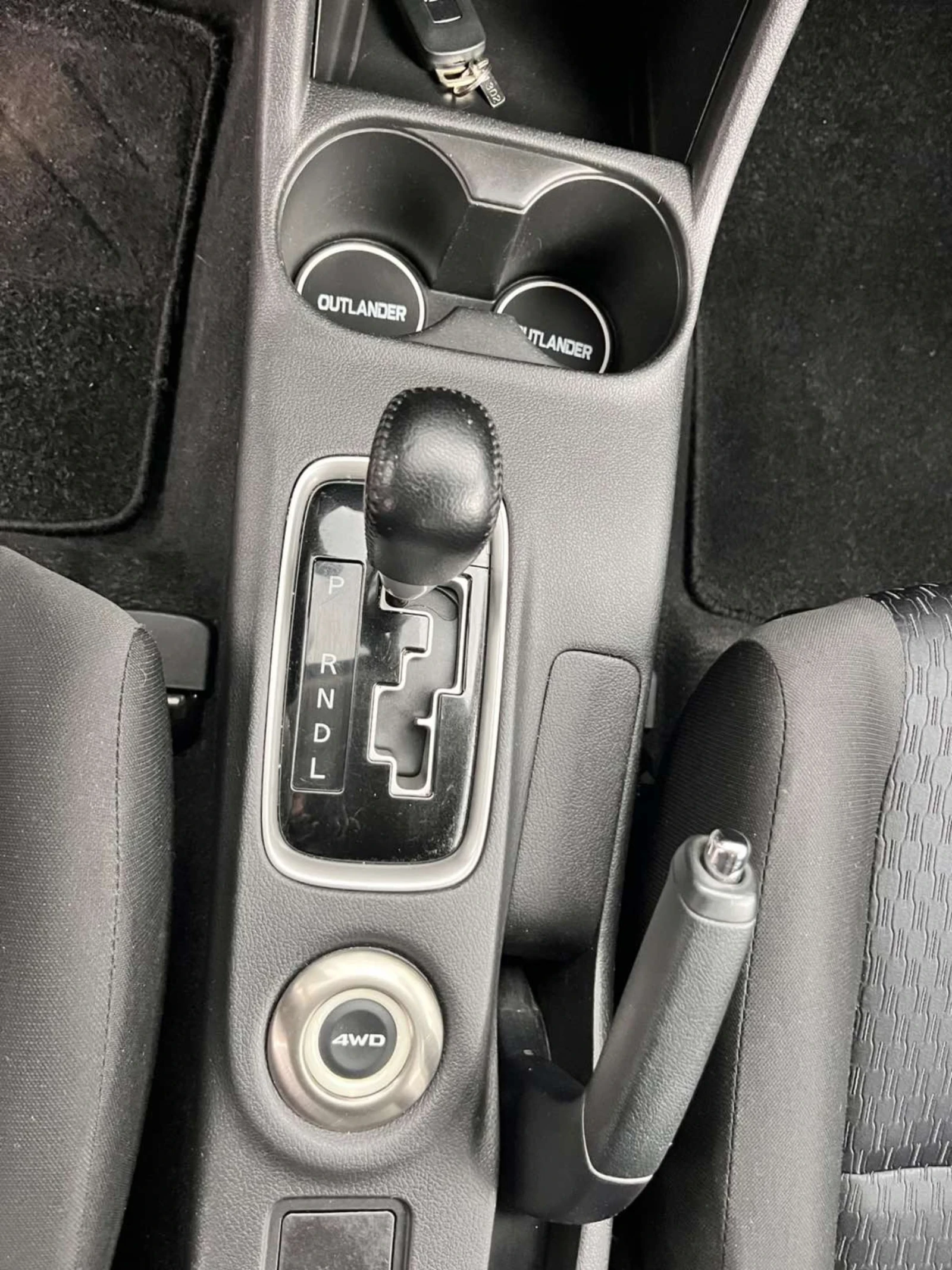 Mitsubishi Outlander 2, 2DID/4?4/AUTO/KEYLESS, снимка 12 - Автомобили и джипове - 54020449