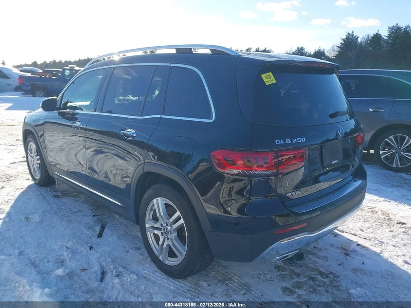 Mercedes-Benz GLB * 4Matic* , снимка 3 - Автомобили и джипове - 54036094