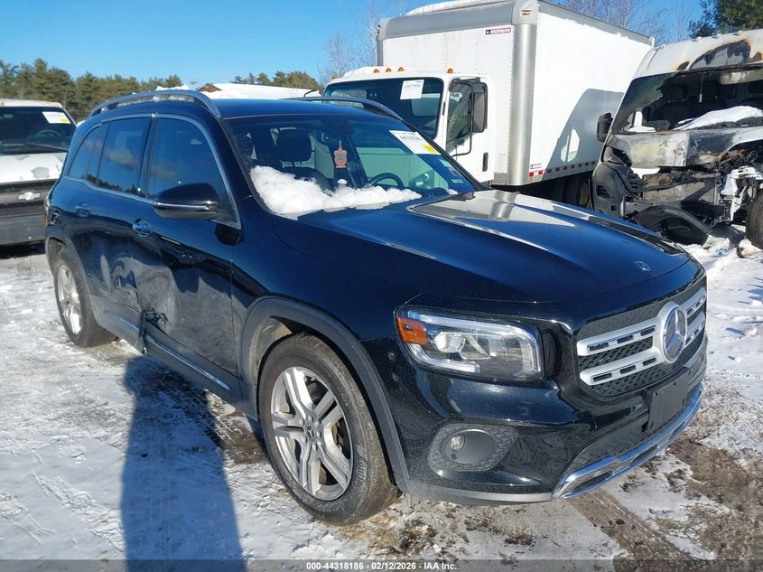 Mercedes-Benz GLB * 4Matic* , снимка 2 - Автомобили и джипове - 54036094