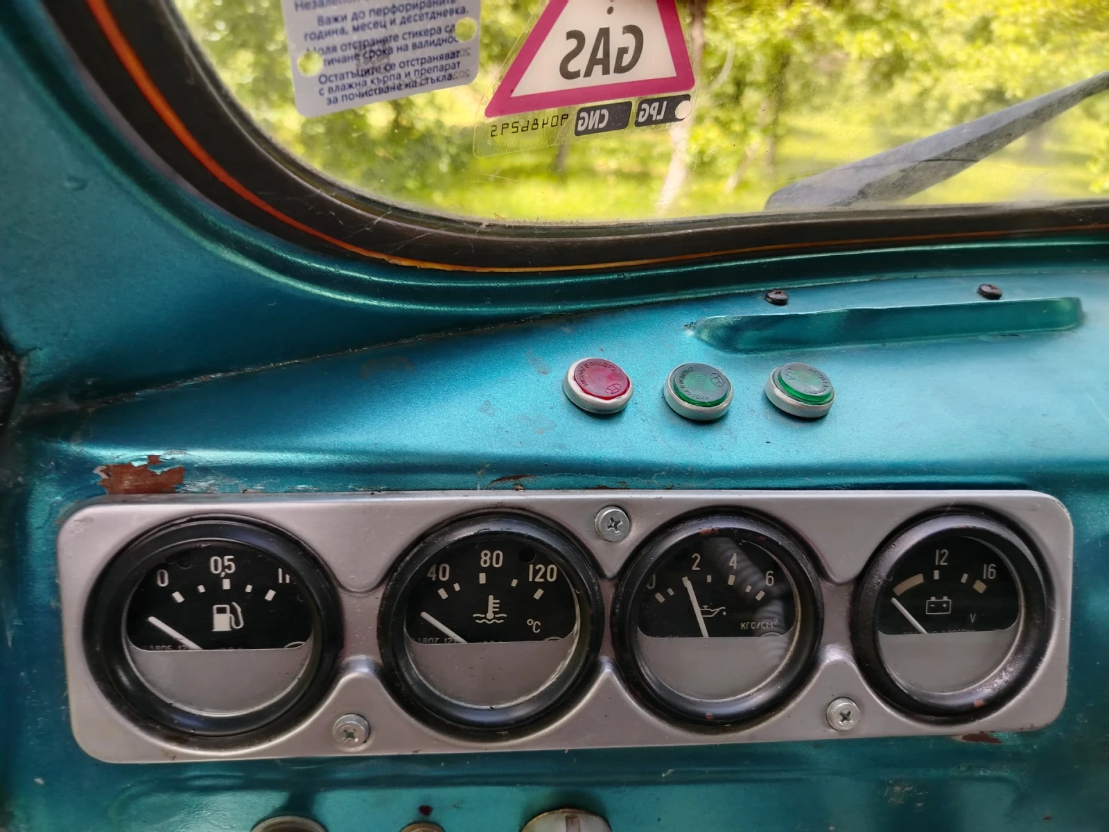 Uaz 3303 Бордови, снимка 4 - Автомобили и джипове - 54541080