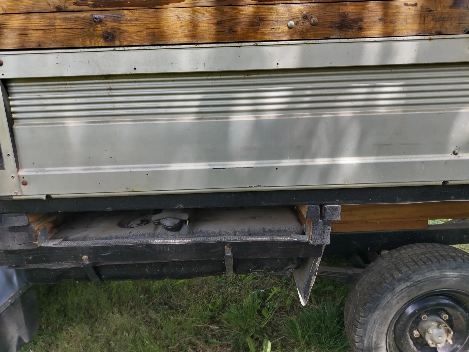 Uaz 3303 Бордови, снимка 5 - Автомобили и джипове - 54541080