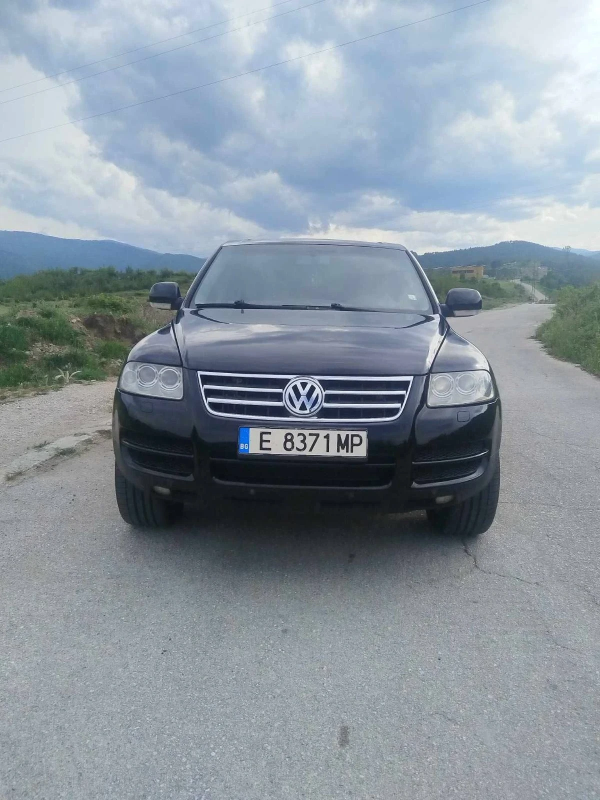 VW Touareg, снимка 2 - Автомобили и джипове - 54585681