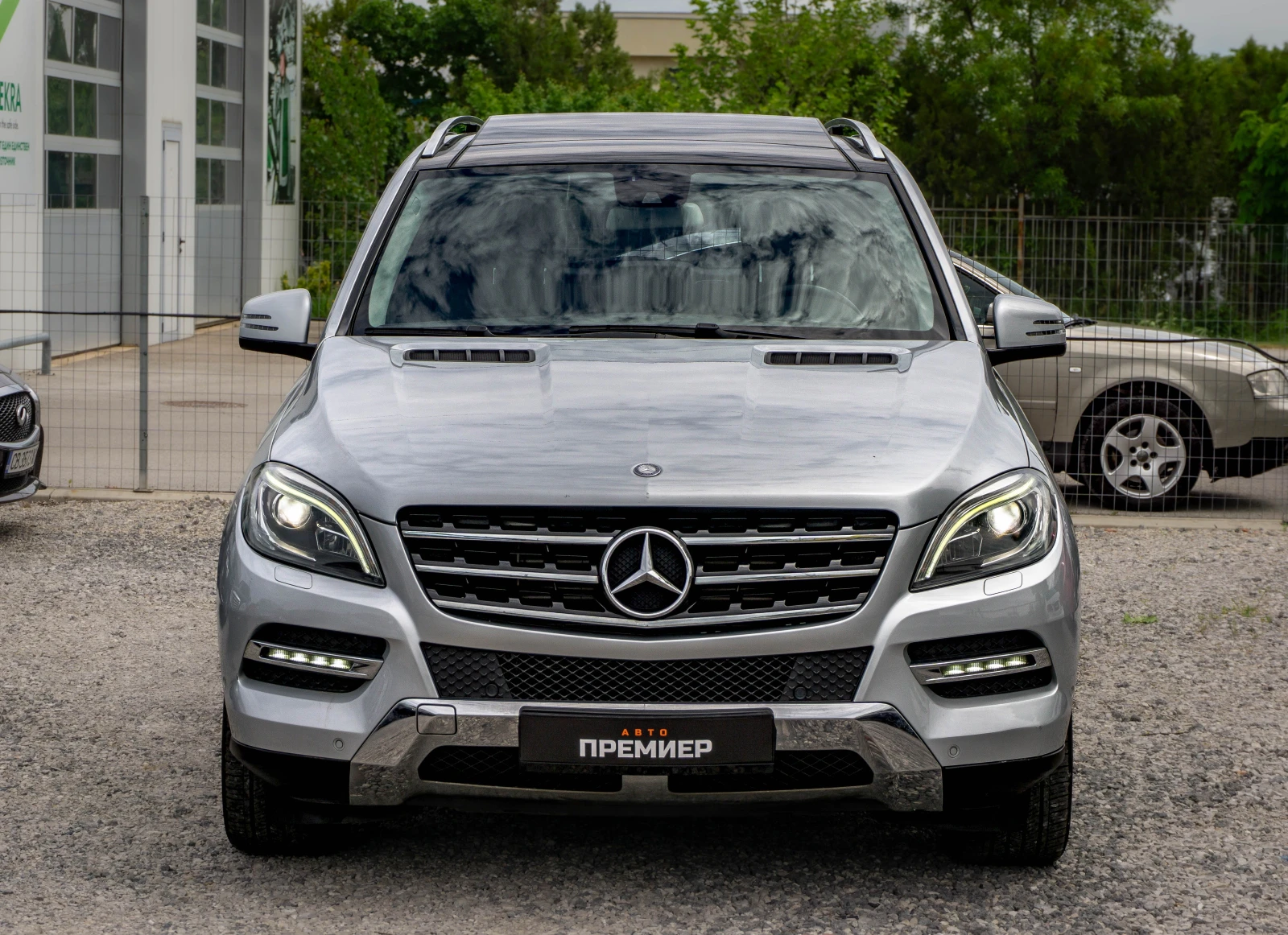Mercedes-Benz ML 350 BlueTEC-4MATIC-РЕАЛНИ КМ-ГАРАНЦИЯ!, снимка 2 - Автомобили и джипове - 54608562