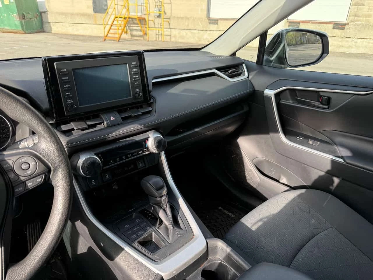Toyota Rav4 * LE * CARFAX * ПОДГРЕВИ * KEYLESS, снимка 9 - Автомобили и джипове - 54632258