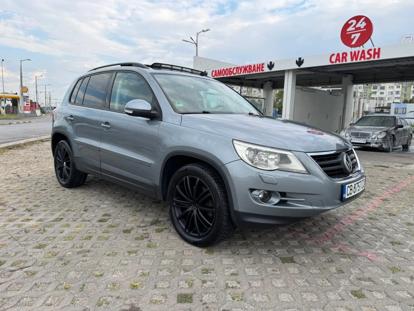 VW Tiguan 4x4 2.0TDi Автоматик 1 ви Собственик Германия, снимка 3 - Автомобили и джипове - 55247460