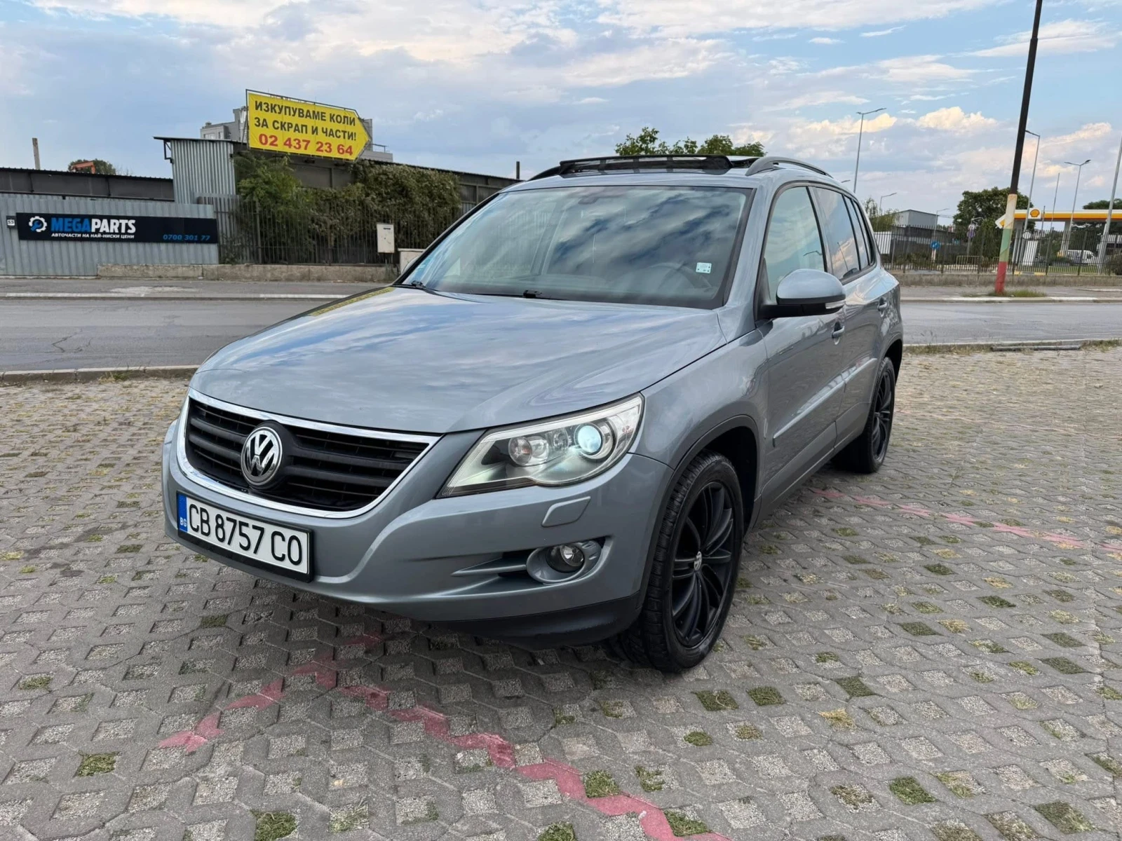 VW Tiguan 4x4 2.0TDi Автоматик 1 ви Собственик Германия, снимка 10 - Автомобили и джипове - 55247460
