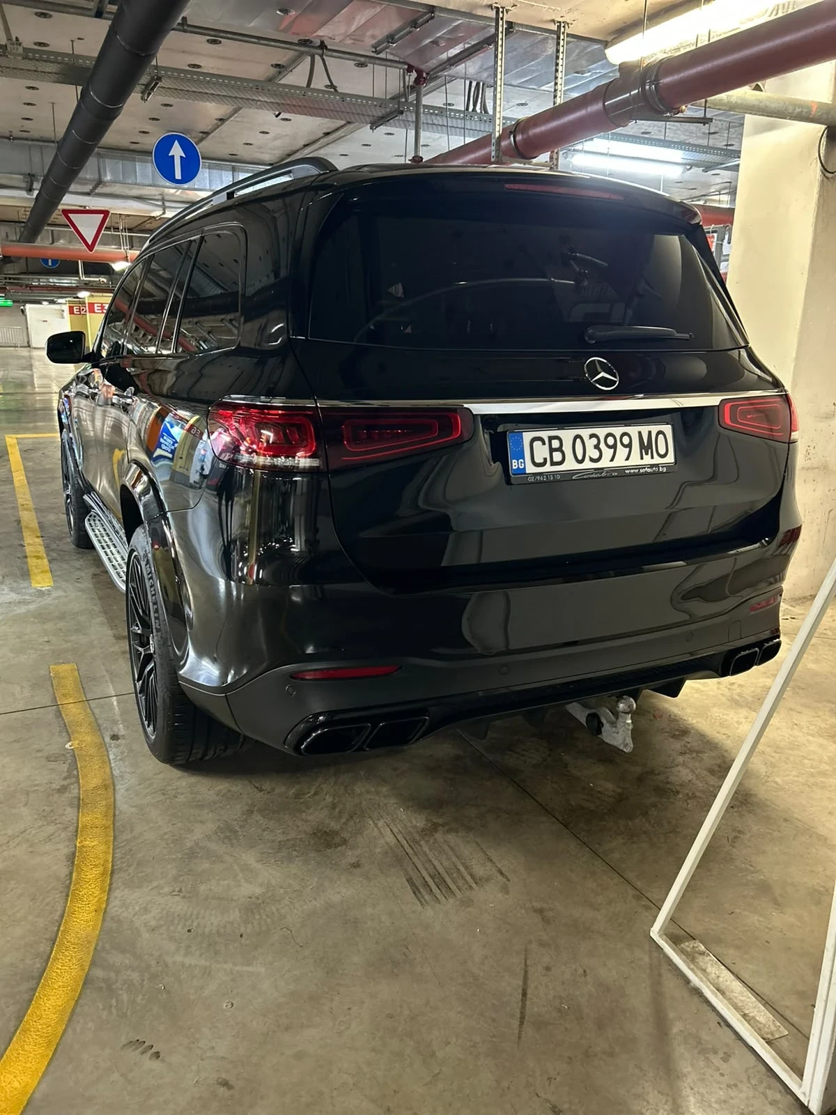 Mercedes-Benz GLS 63 AMG, снимка 3 - Автомобили и джипове - 55470103