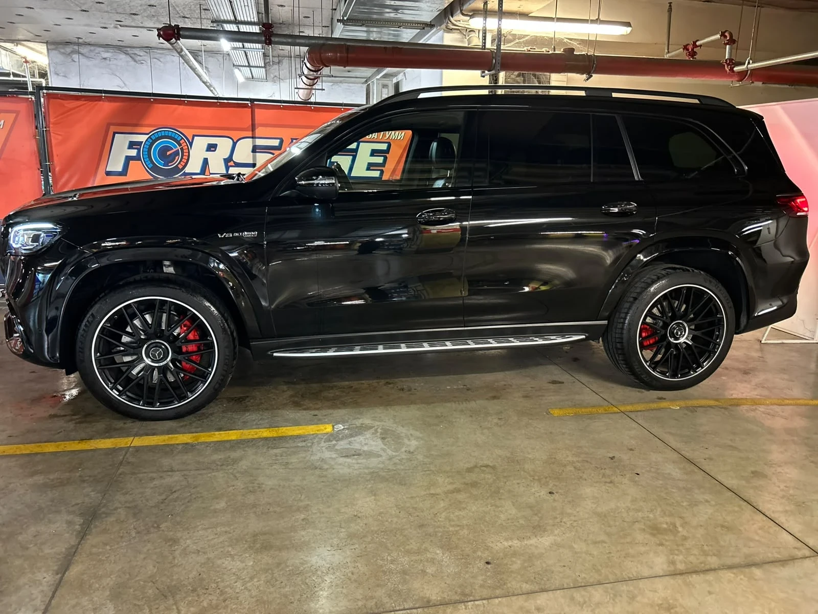 Mercedes-Benz GLS 63 AMG, снимка 4 - Автомобили и джипове - 55470103