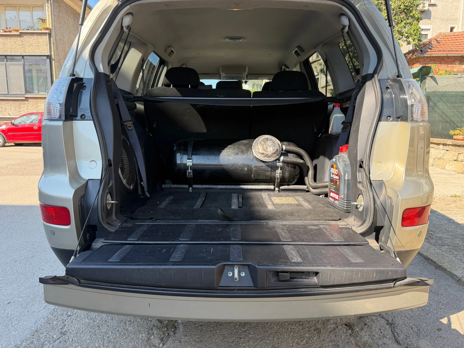 Mitsubishi Outlander Газ, снимка 12 - Автомобили и джипове - 55750680