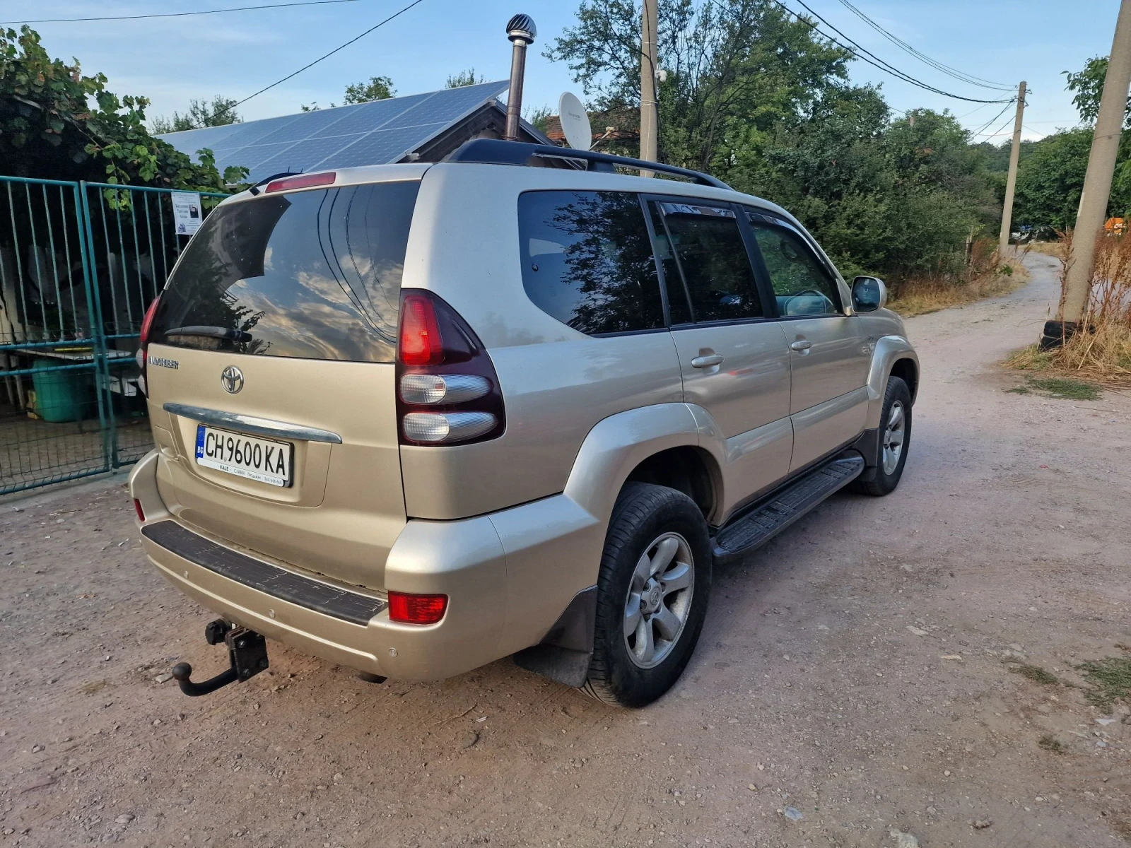 Toyota Land cruiser Всички екстри, 2 чифта гуми, снимка 6 - Автомобили и джипове - 56144344
