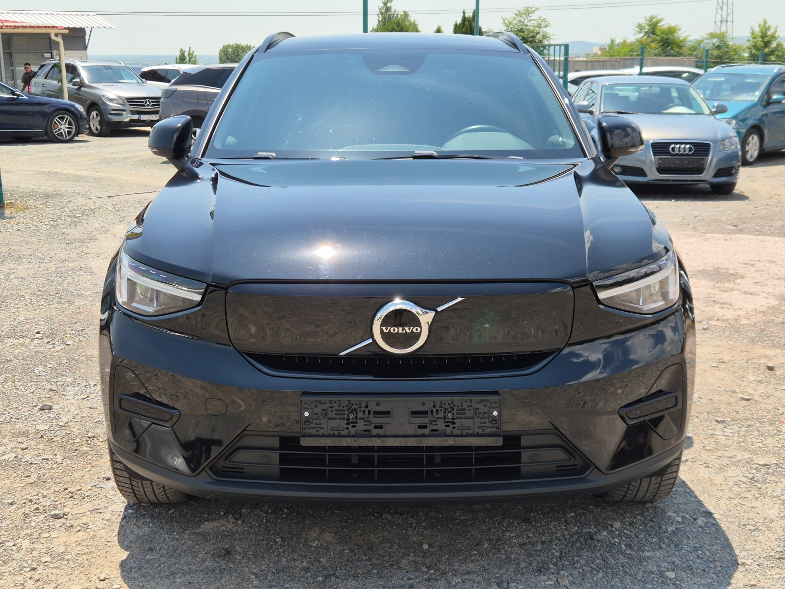 Volvo XC40 69KWh, снимка 8 - Автомобили и джипове - 56437084