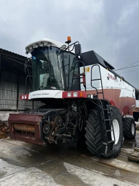 Комбайн Rostselmash Torum, снимка 1