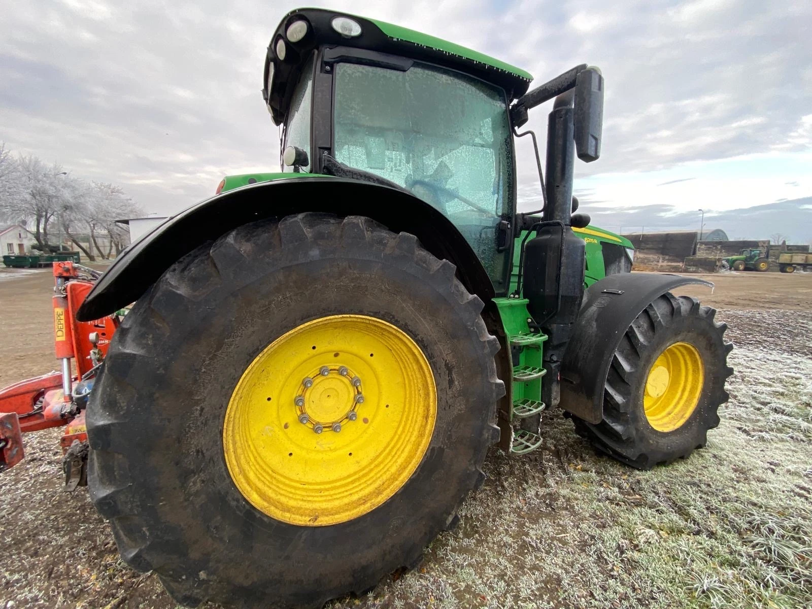 Трактор John Deere 6215R DIRECT DRIVE НАВИГАЦИЯ ЛИЗИНГ - изображение 4