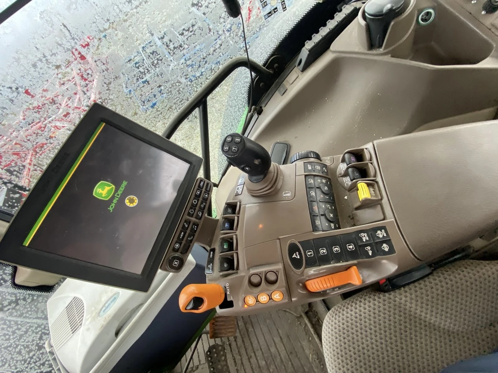 Трактор John Deere 6215R DIRECT DRIVE НАВИГАЦИЯ ЛИЗИНГ - изображение 8
