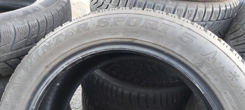 Гуми Зимни 215/55R17, снимка 5 - Гуми и джанти - 31148527