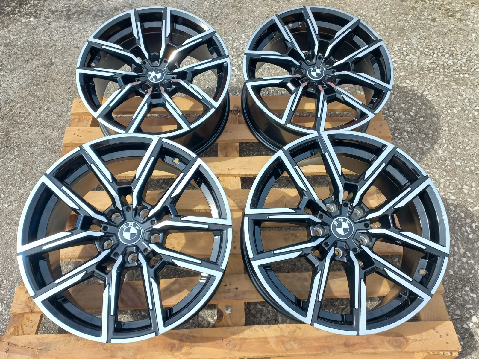 ������ �� BMW | Mobile.bg � ����������� 4