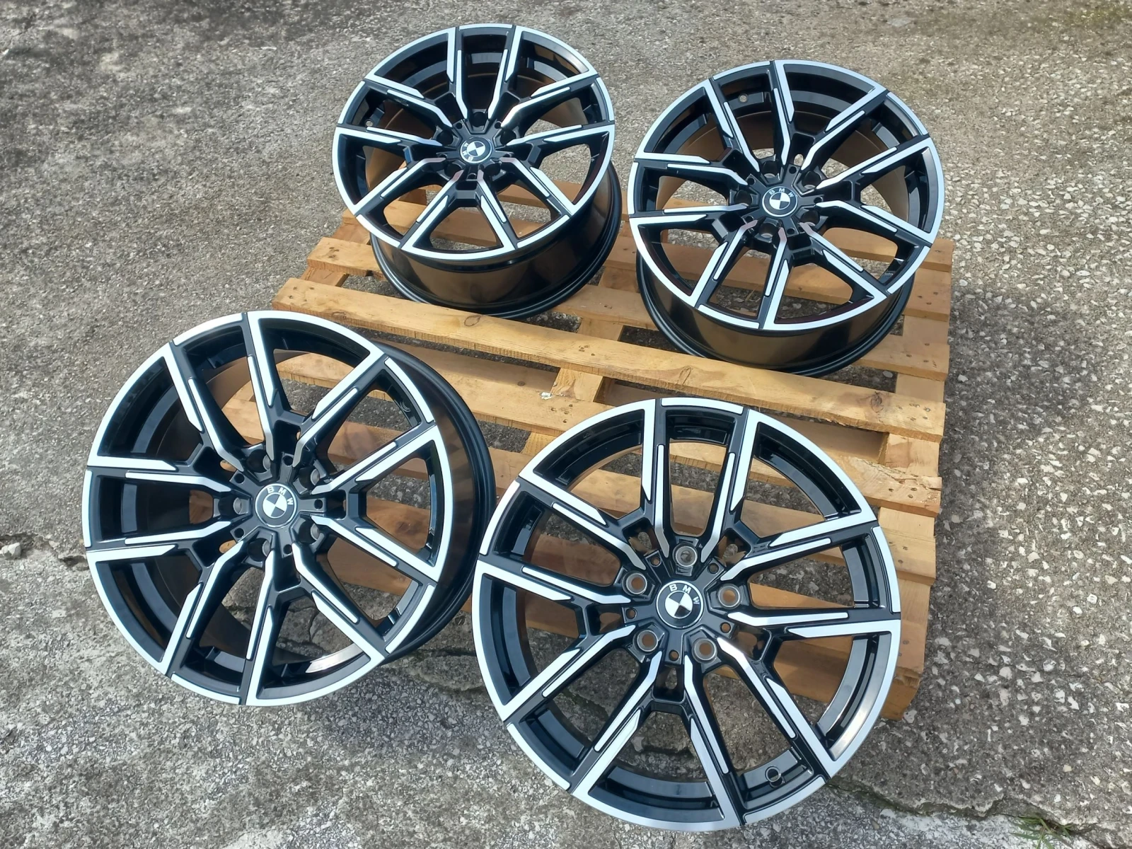 ������ �� BMW | Mobile.bg � ����������� 9