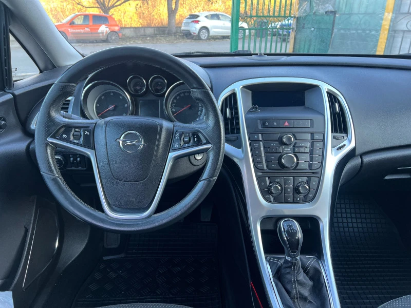 Opel Astra 1.7cdti, снимка 12 - Автомобили и джипове - 43322530