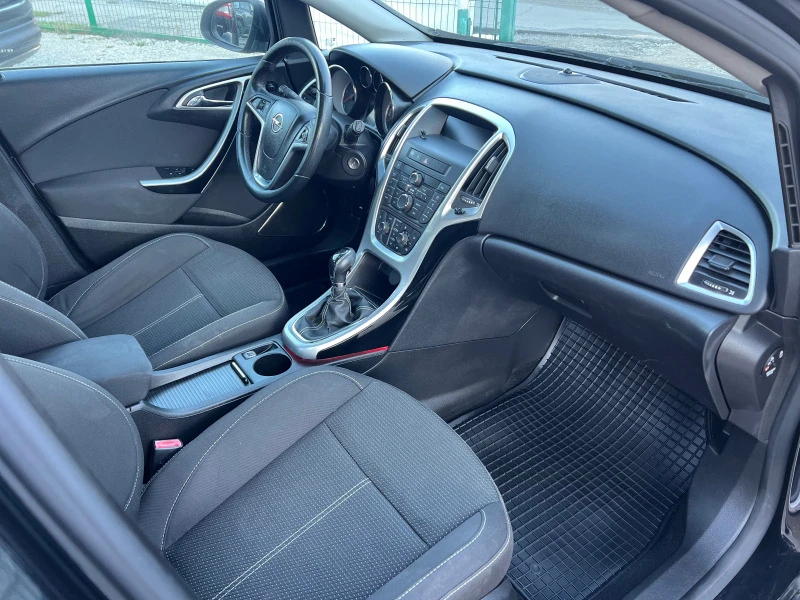 Opel Astra 1.7cdti, снимка 10 - Автомобили и джипове - 43322530