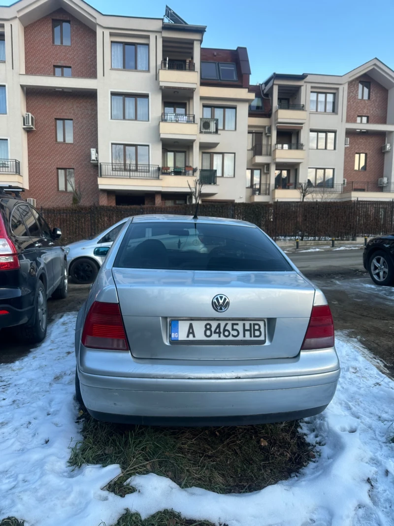 VW Bora, снимка 4 - Автомобили и джипове - 48591720