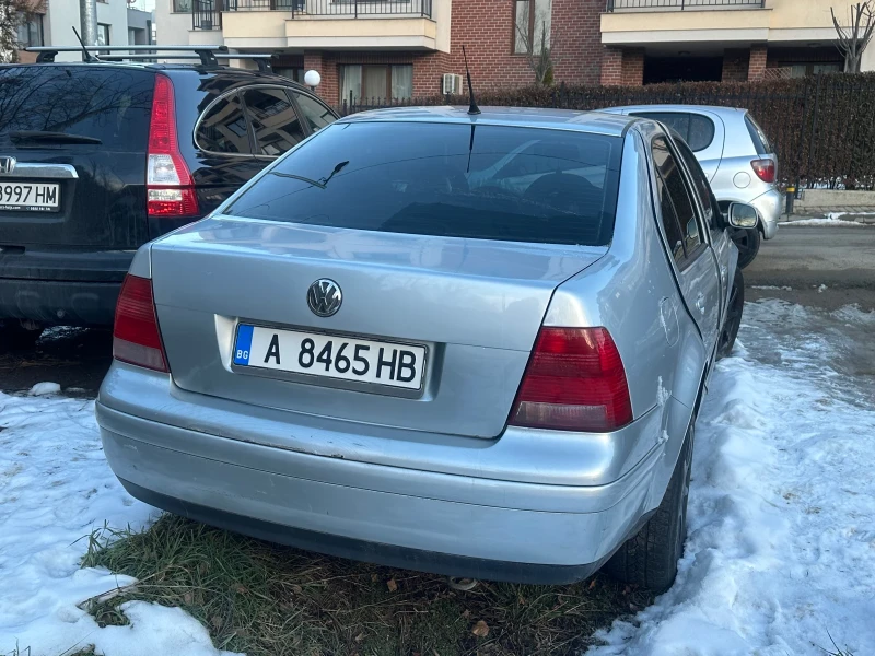 VW Bora, снимка 5 - Автомобили и джипове - 48591720