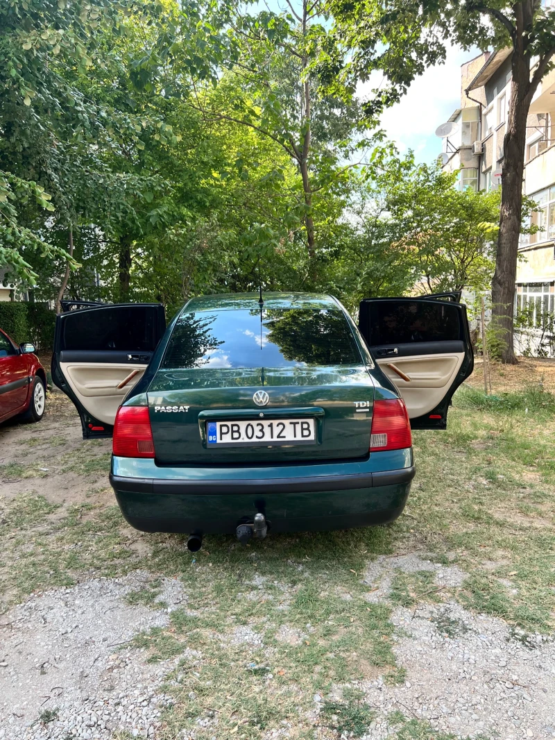 VW Passat, снимка 5 - Автомобили и джипове - 52096001